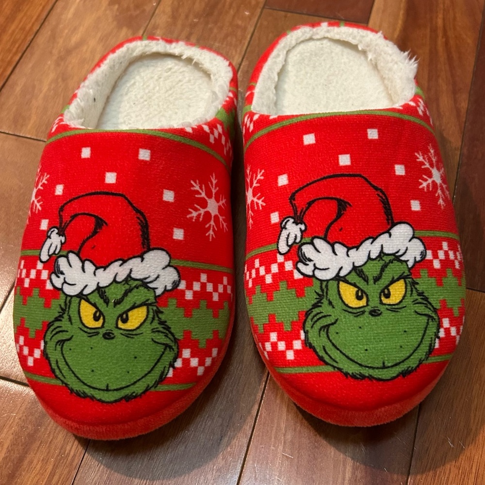 Kids Grinch Slippers Size 7 • Christmas Holiday Slippers